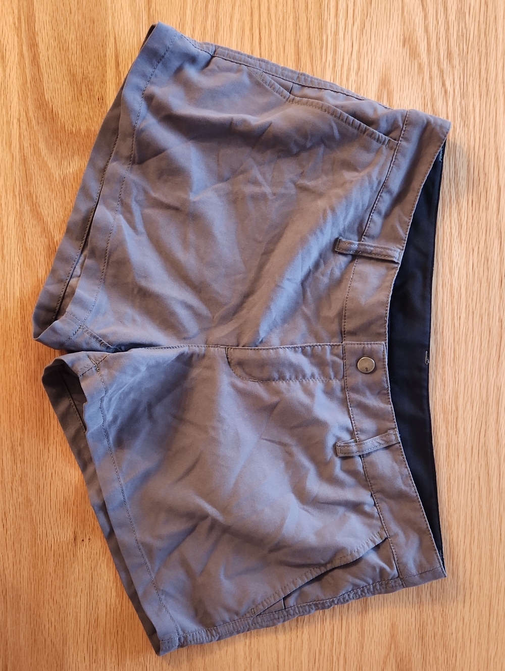 Dakine Hawaii Short Womens Size 28 Gray Board Skate Surf Street
